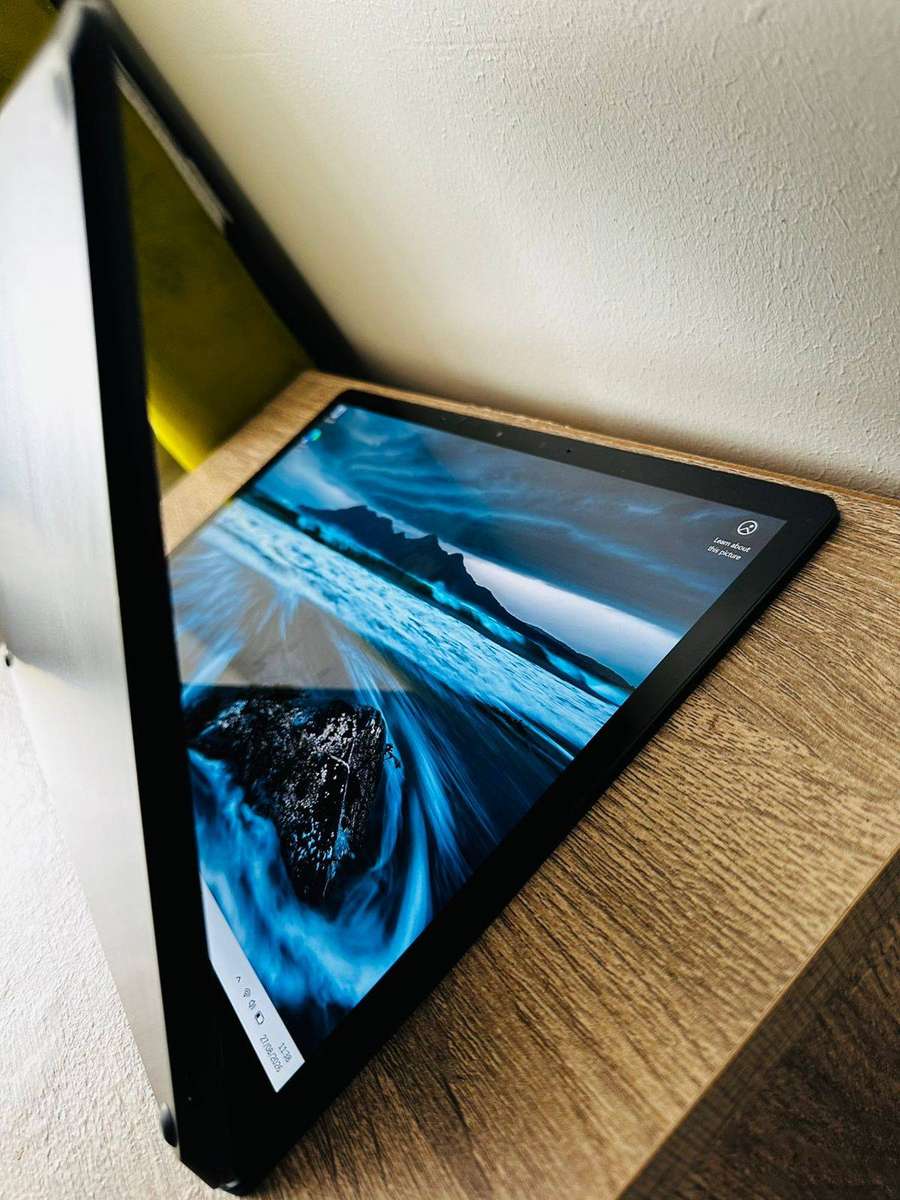 Microsoft Surface Laptop 5 i7 32GB RAM 512GB SSD Black
