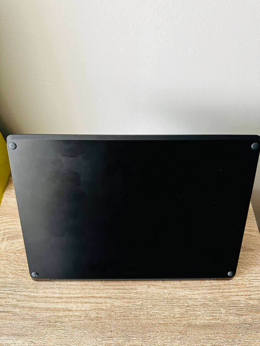 Microsoft Surface Laptop 5 i7 32GB RAM 512GB SSD Black