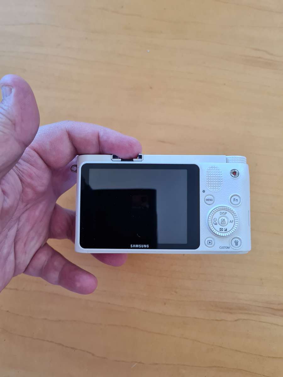 Samsung n 1000 digital camera working