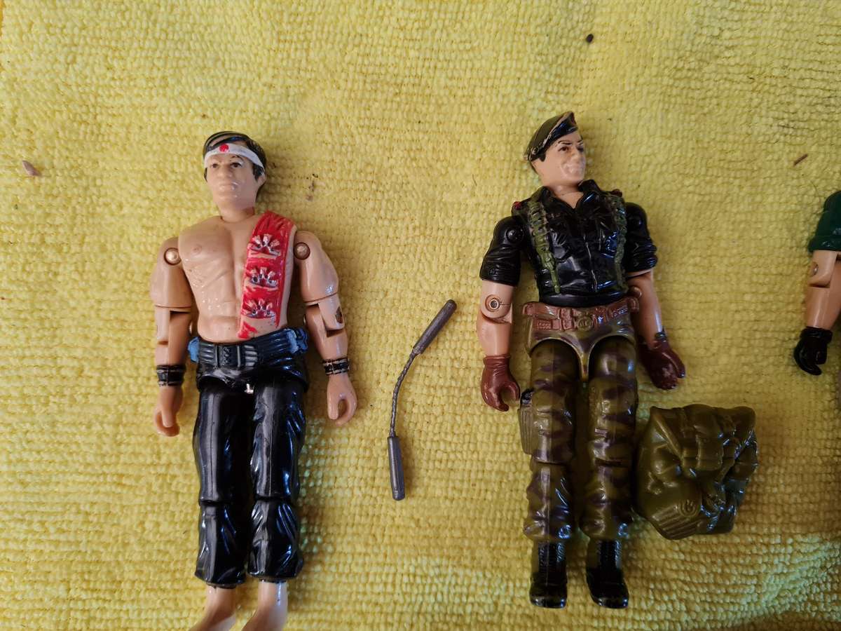 Lot of gi joes