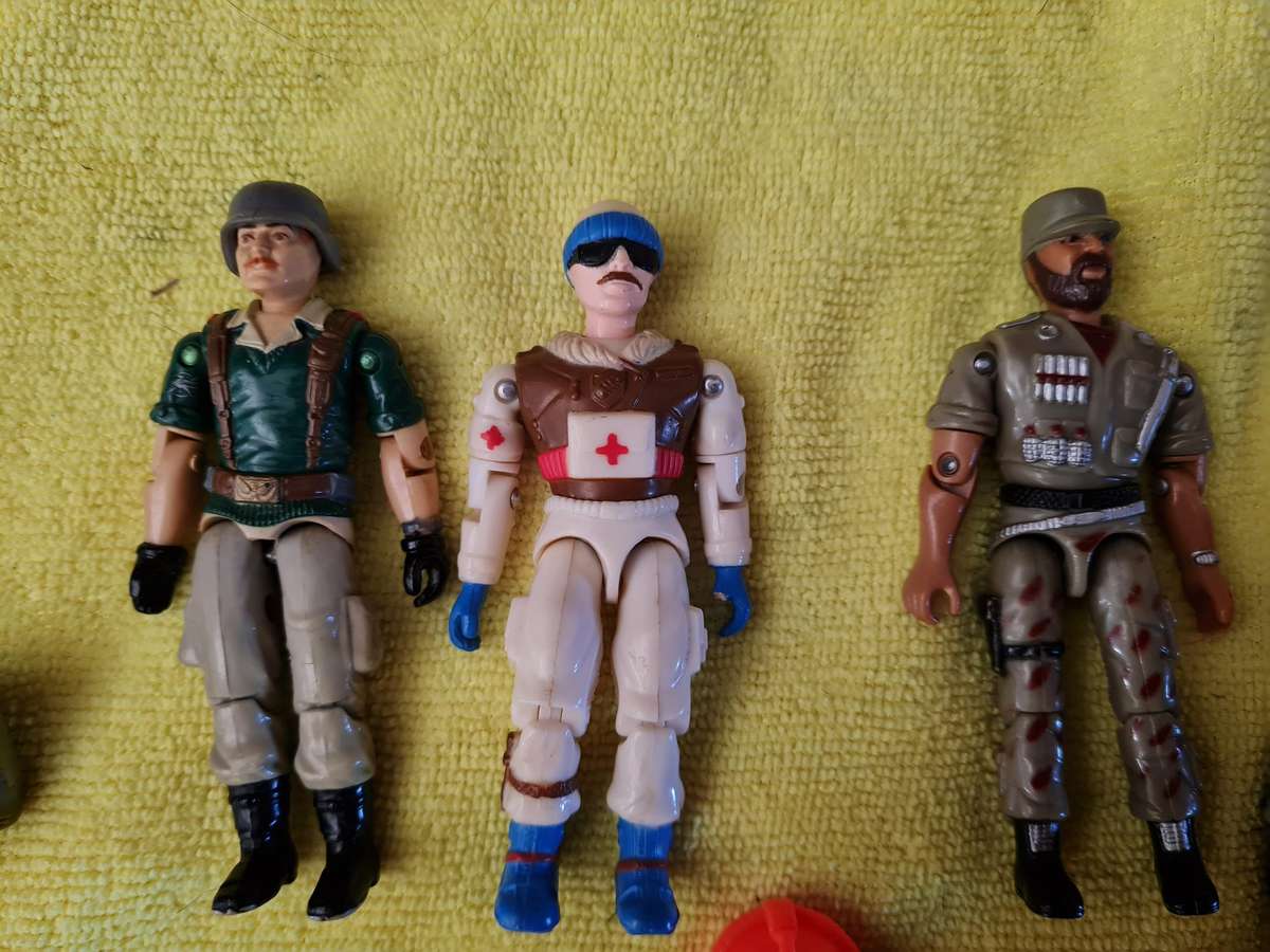 Lot of gi joes