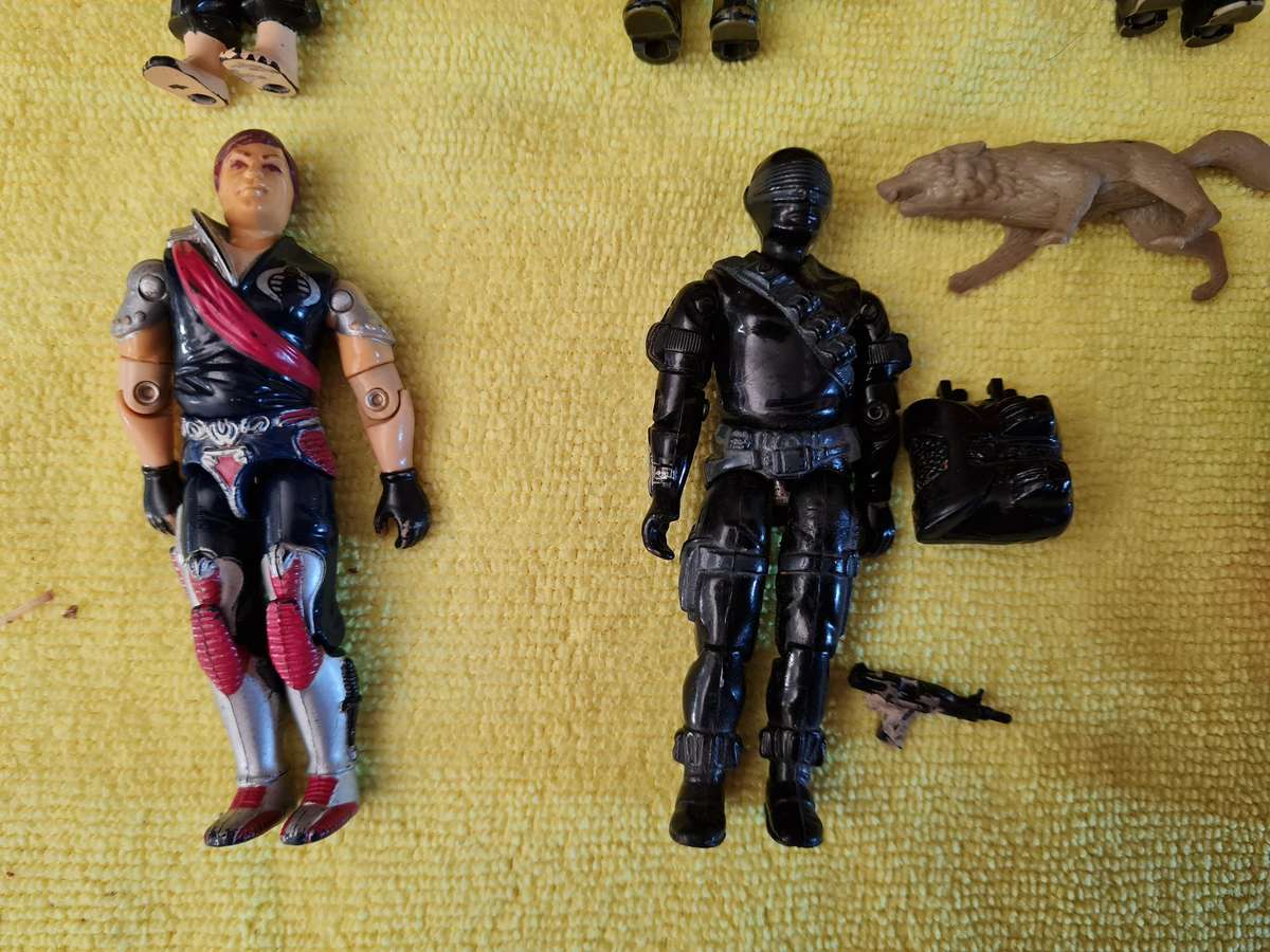 Lot of gi joes