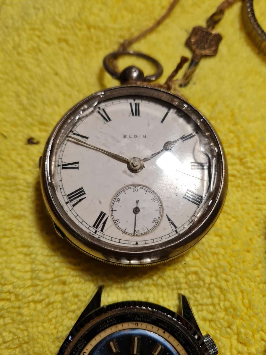 Lot of vintage watches non working
