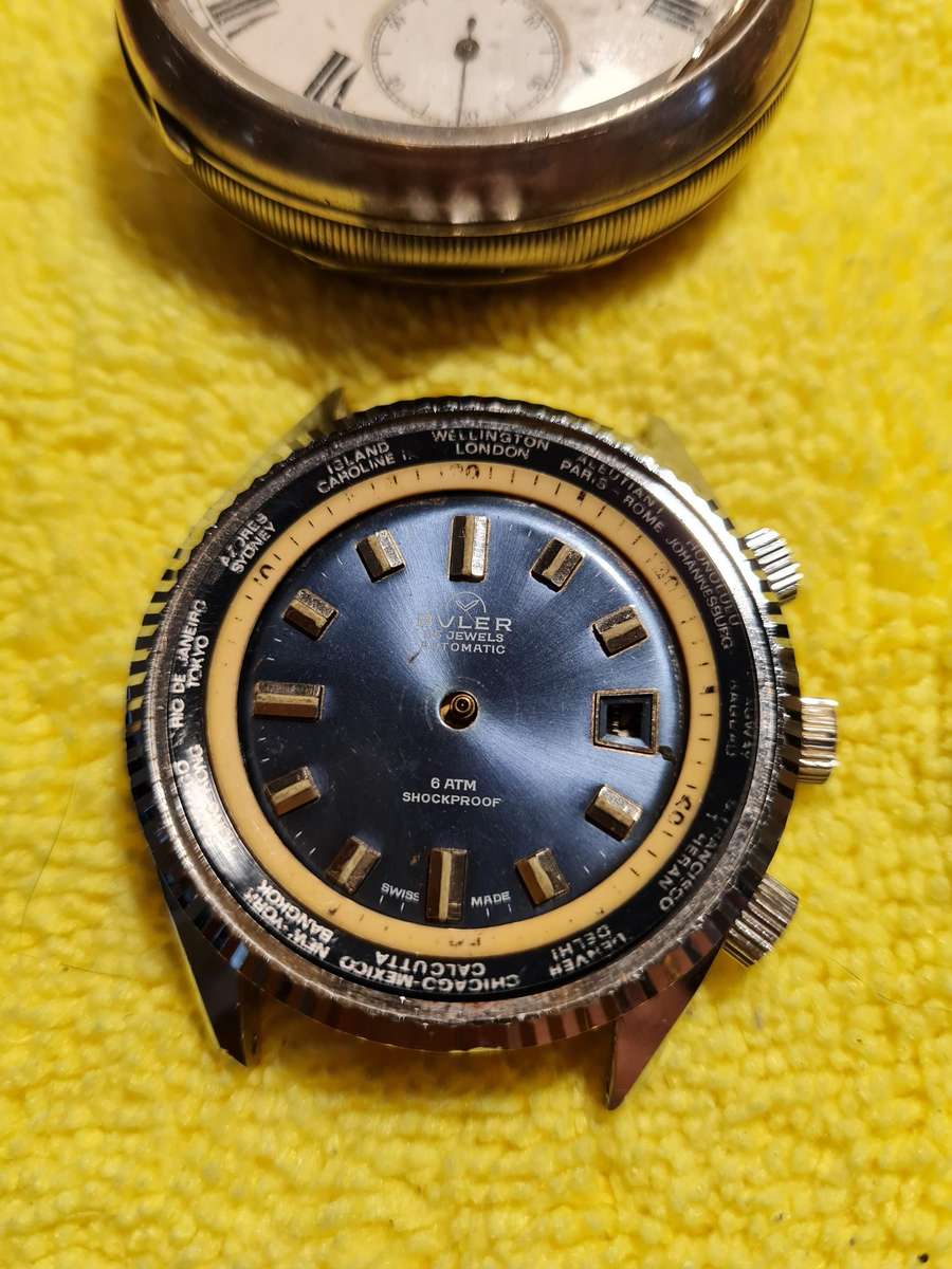 Lot of vintage watches non working