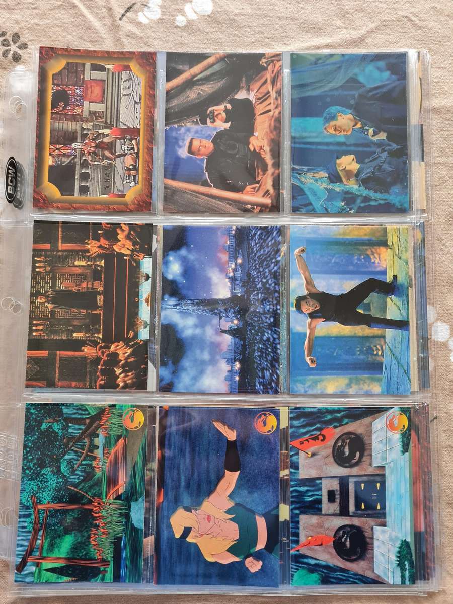 Lot of 126 mortal kombat cards