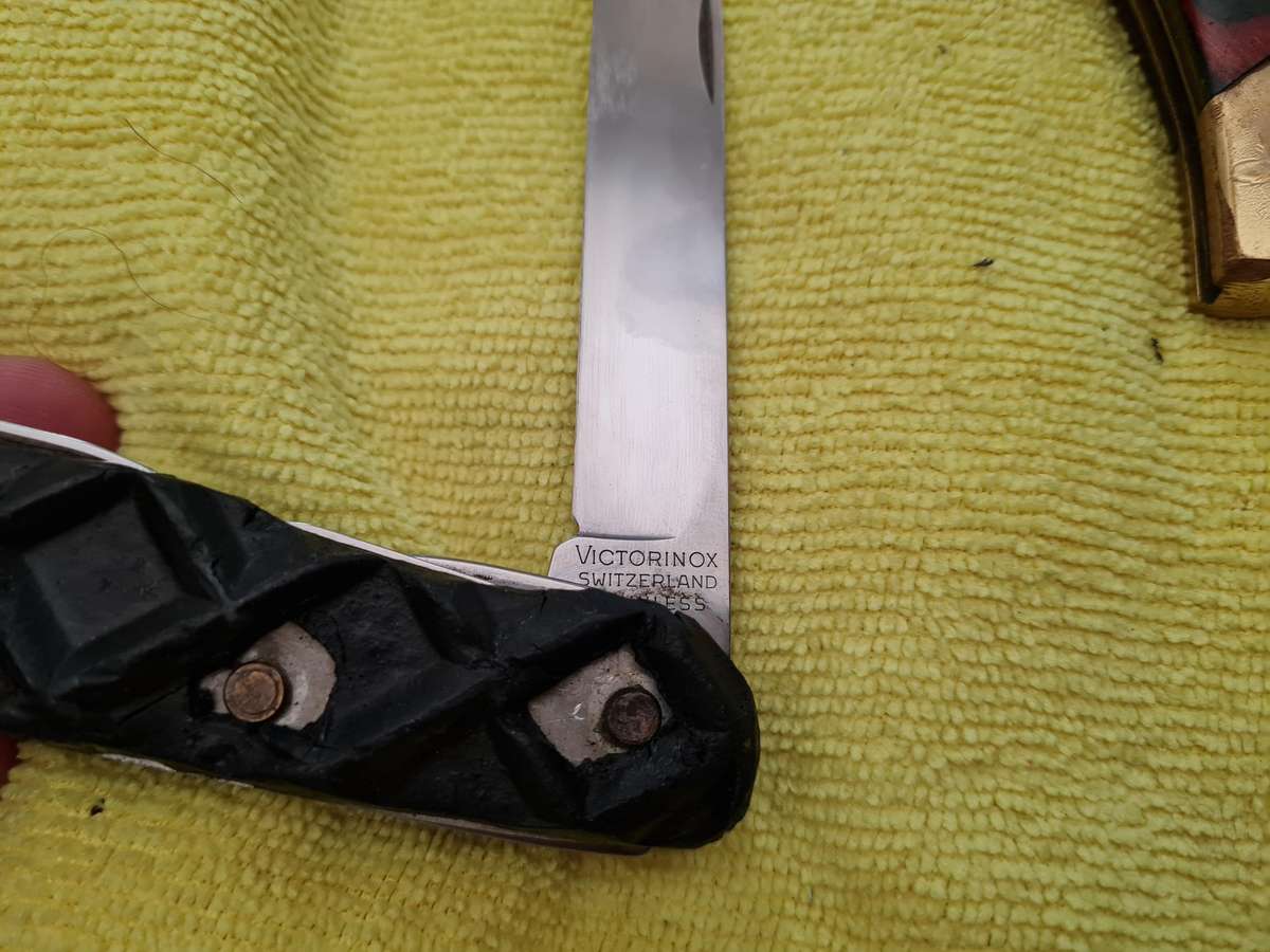 Lot of vintage knives