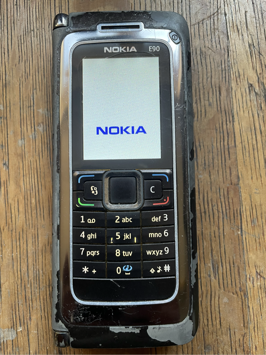 Nokia E90