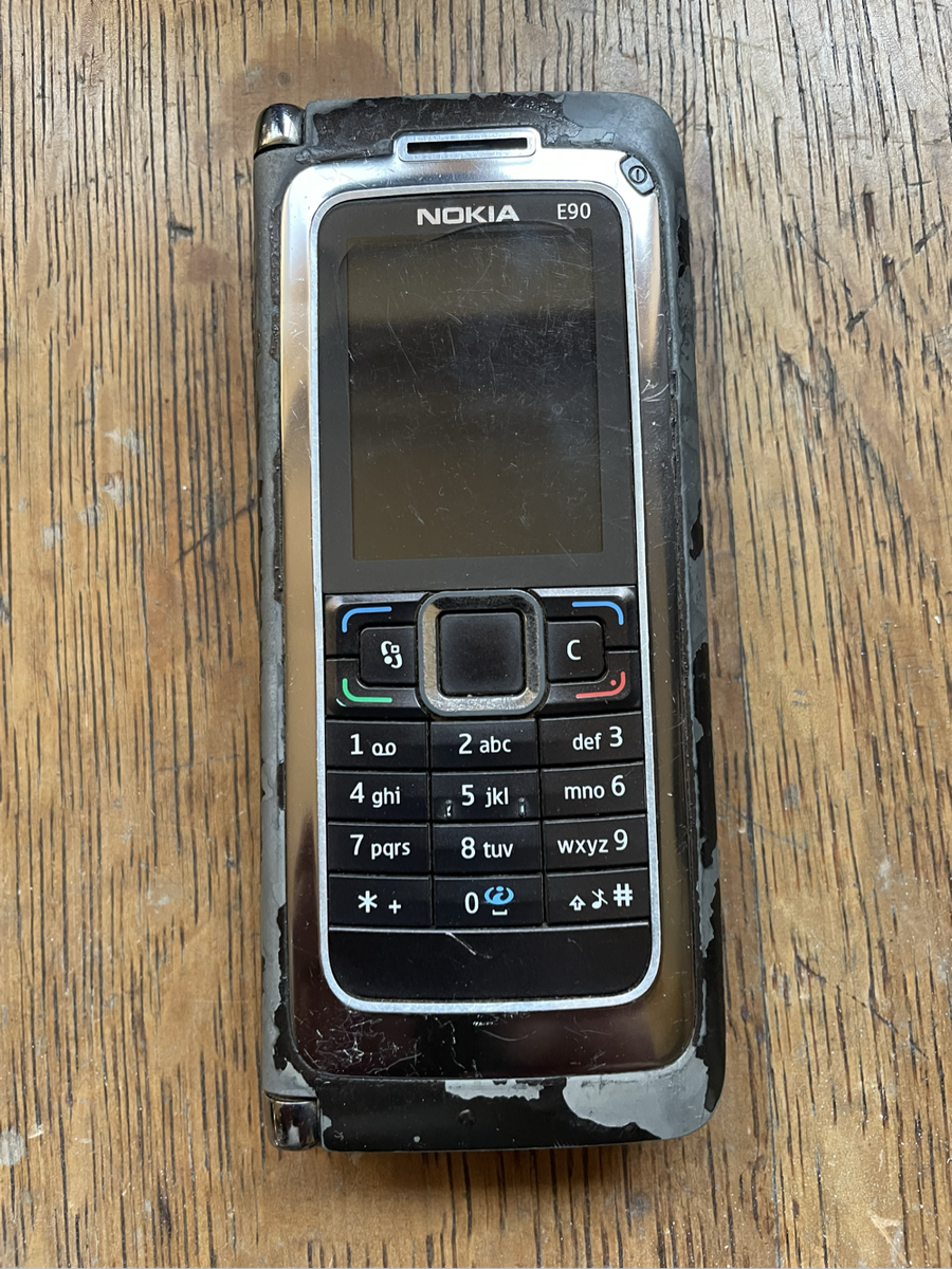 Nokia E90
