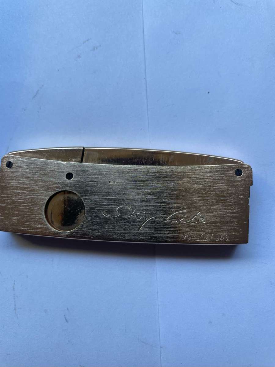 Vintage Sky Lite Eagle cigarette lighter / case