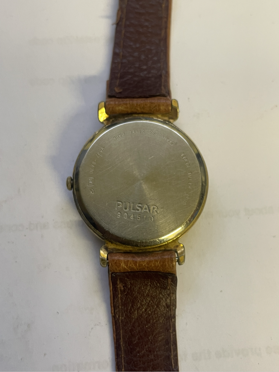 Vintage Watch - Pulsar Quartz V537-8A30