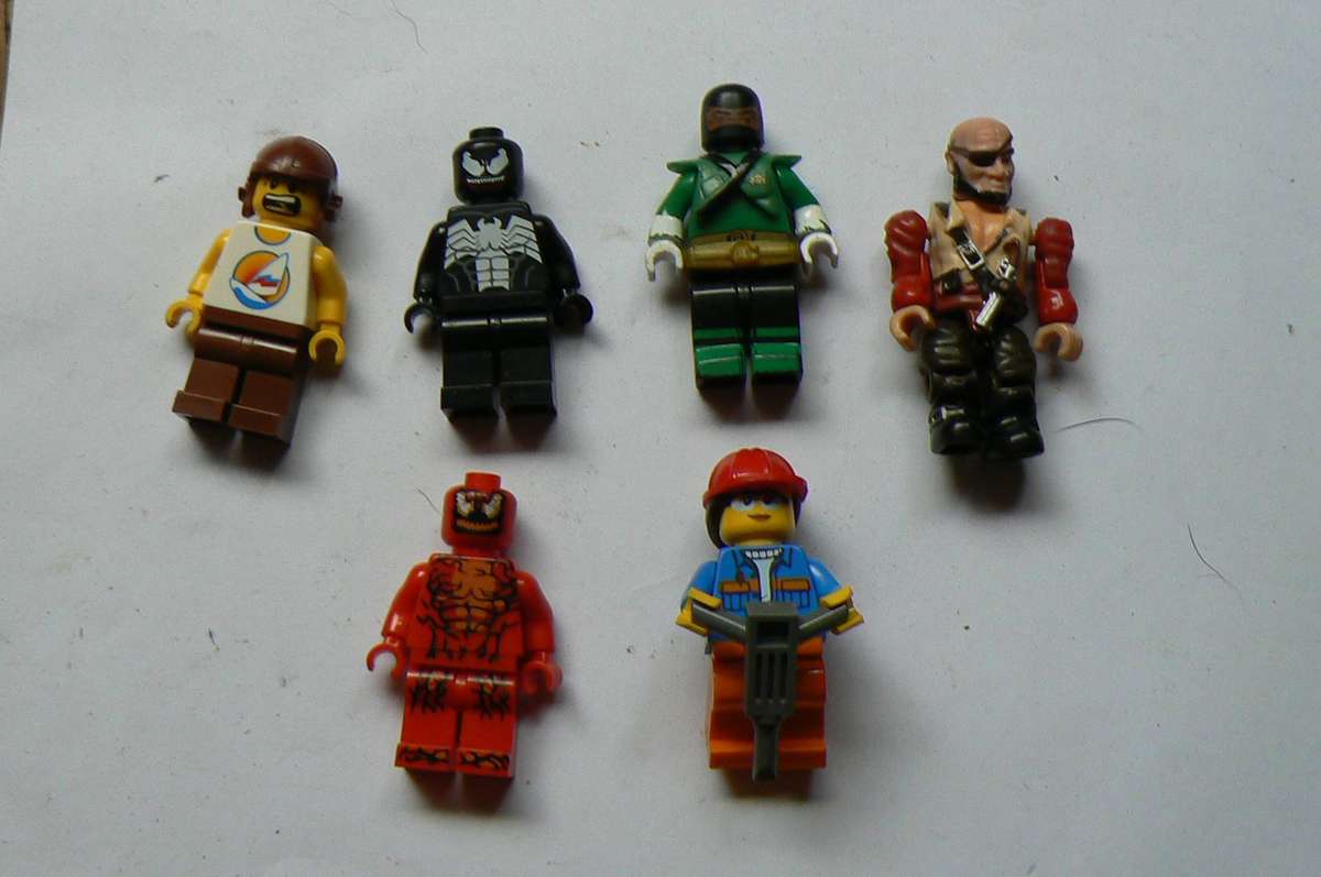 Lego mini figures