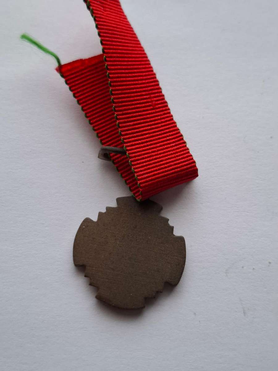 SADF / Homelands medal - Bophuthatswana Distinguished Gallantry Cross - miniature