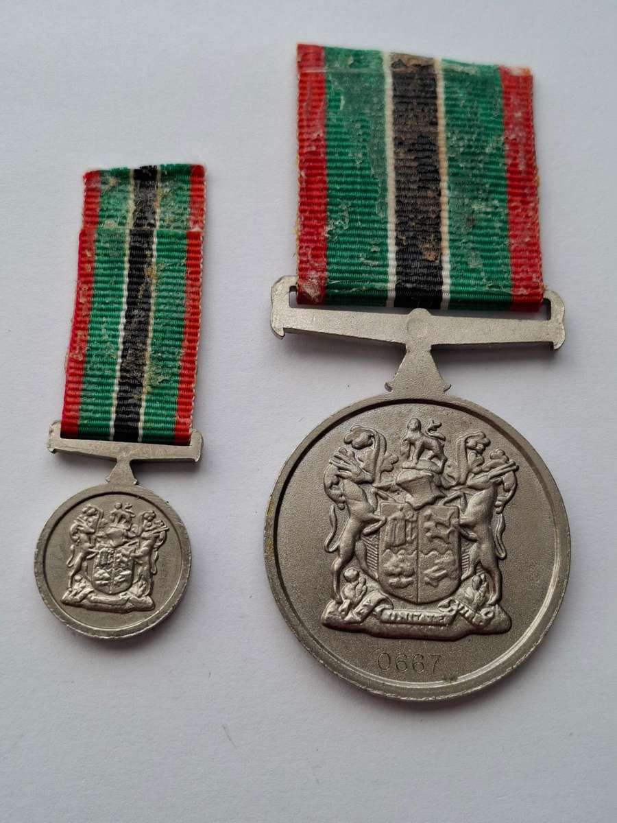 SANDF - Operational Medal for Southern Africa with miniature