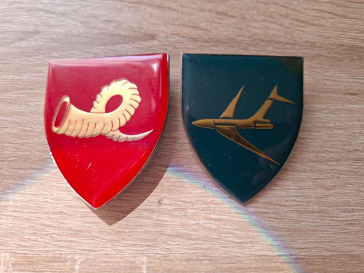 SADF - Venterdorp & Kempton Park Commando Shoulder metal flashes