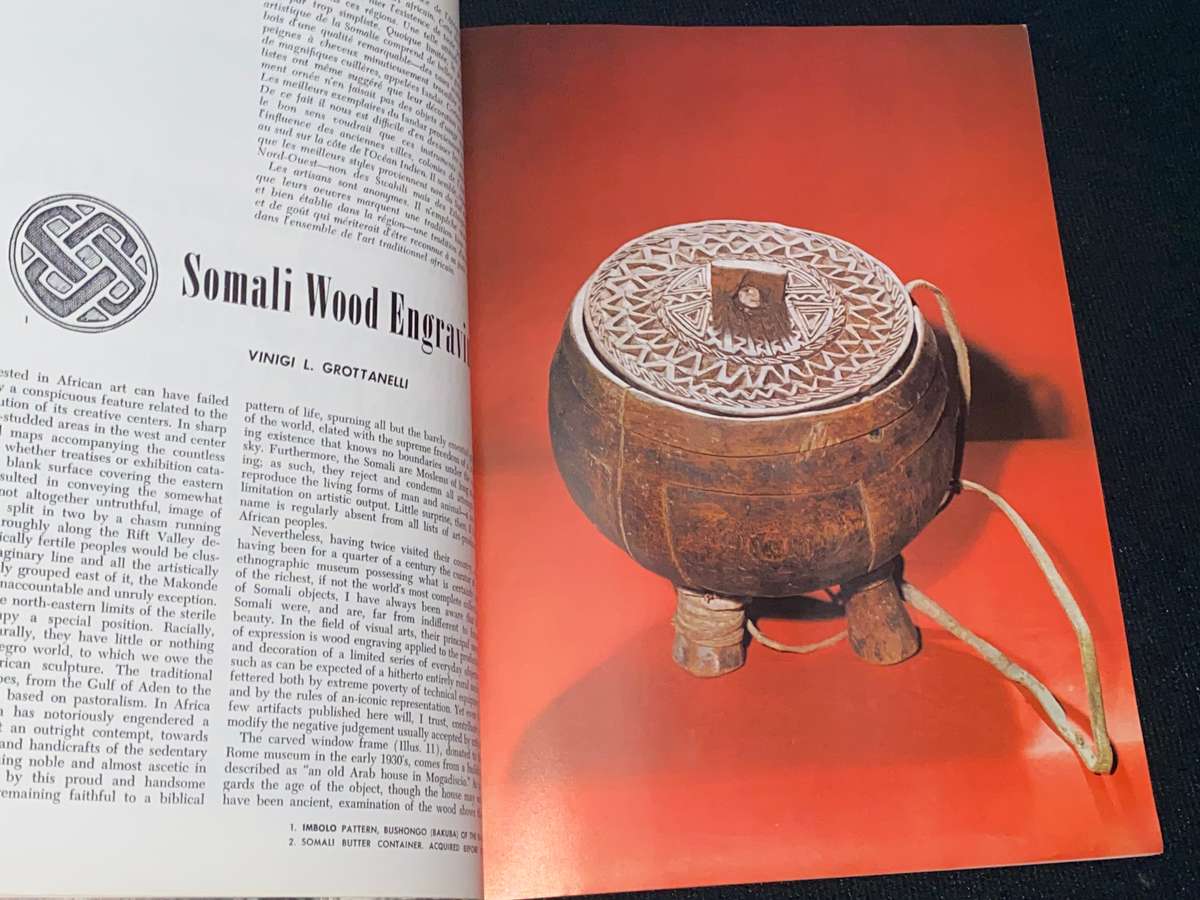 AFRICAN ARTS/ ARTS D'AFRIQUE