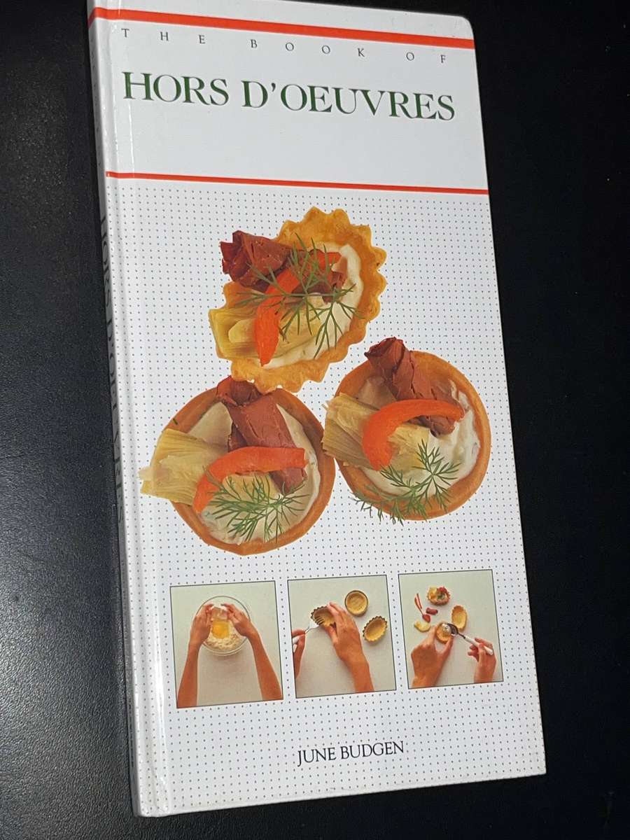 THE BOOK OF HORS D'OEUVRES BY JUNE BUDGEN