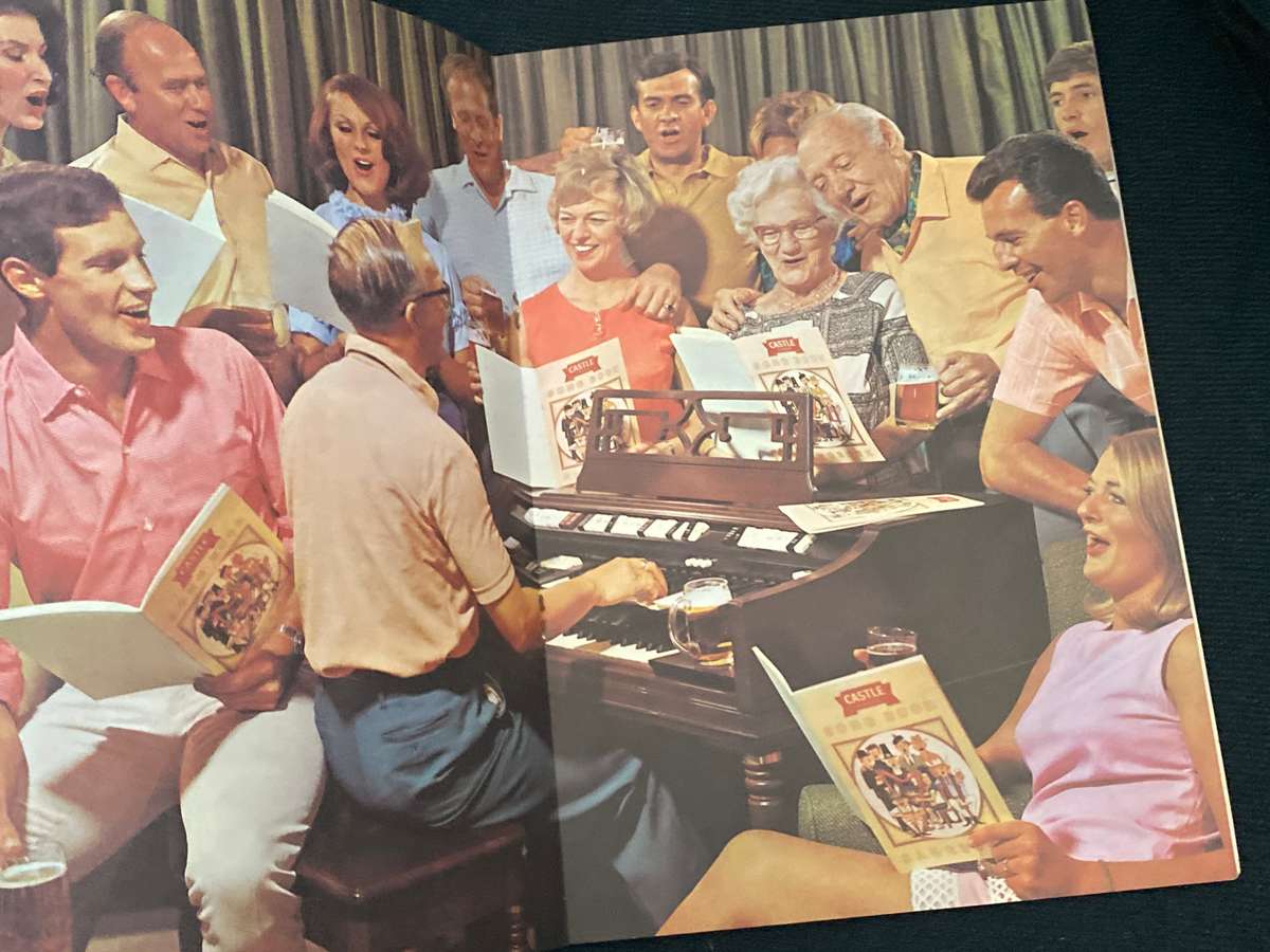 VINTAGE CASTLE LAGER SONG BOOK/ SANGBOEK