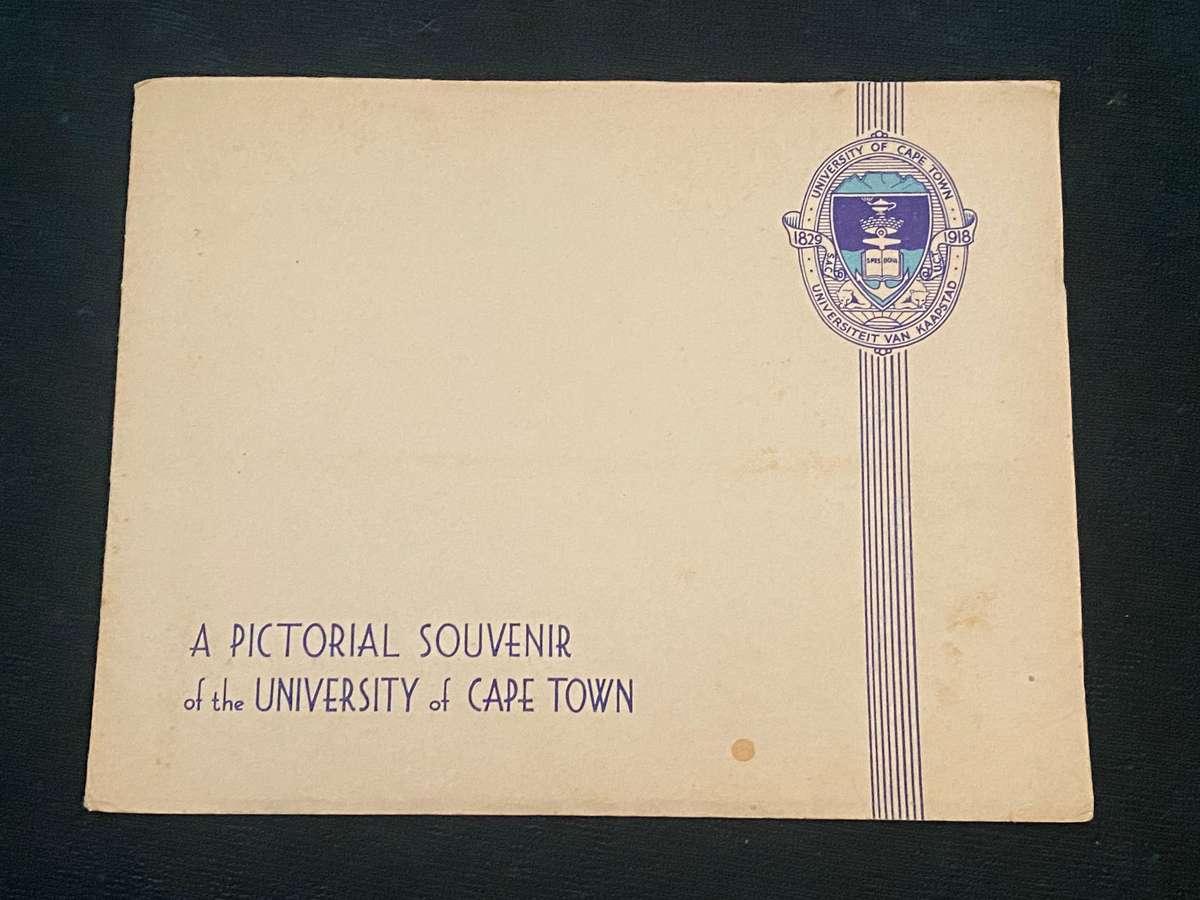 A PICTORIAL SOUVENIR OF THE UNIVERSITY OF CAPE TOWN VINTAGE