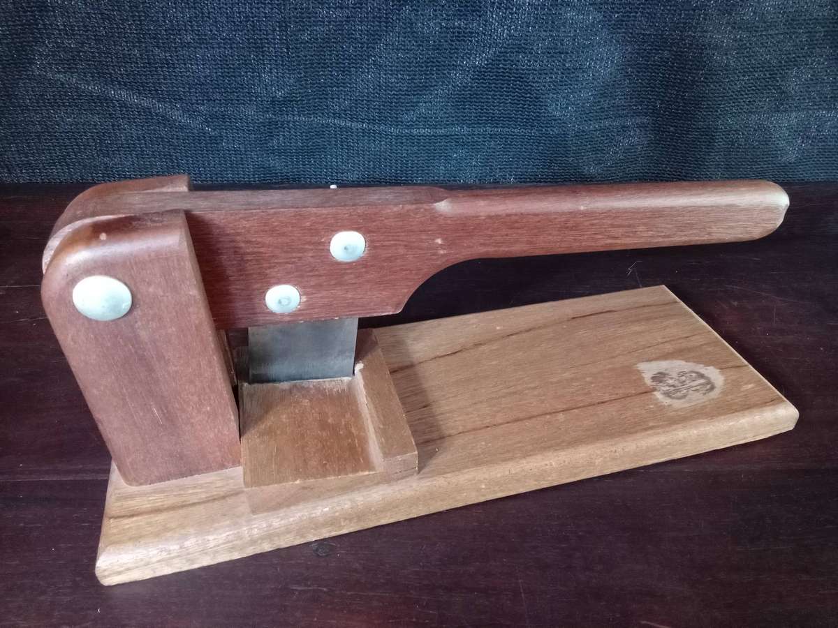Robust Handmade Wooden Biltong Slicer (40cm x 15cm x 17cm)