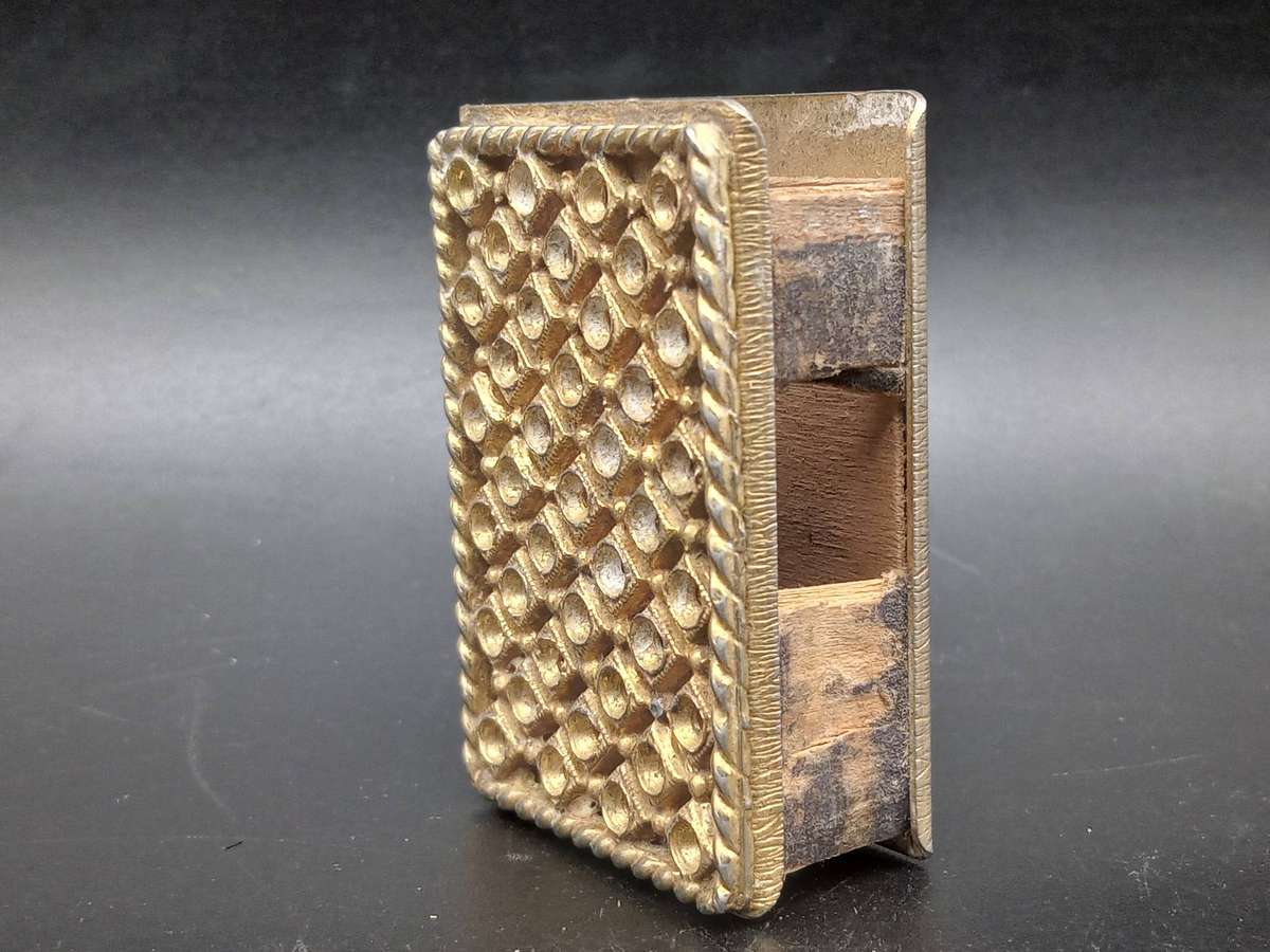 Vintage! Gold-tone - Small Matchbox Holder - Diamond pattern