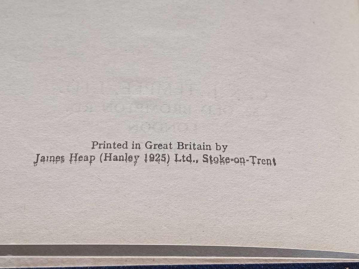 Set of 2 Dumas Classics (the Queens necklace - 1926 and Marguerite De Valois - 1925)