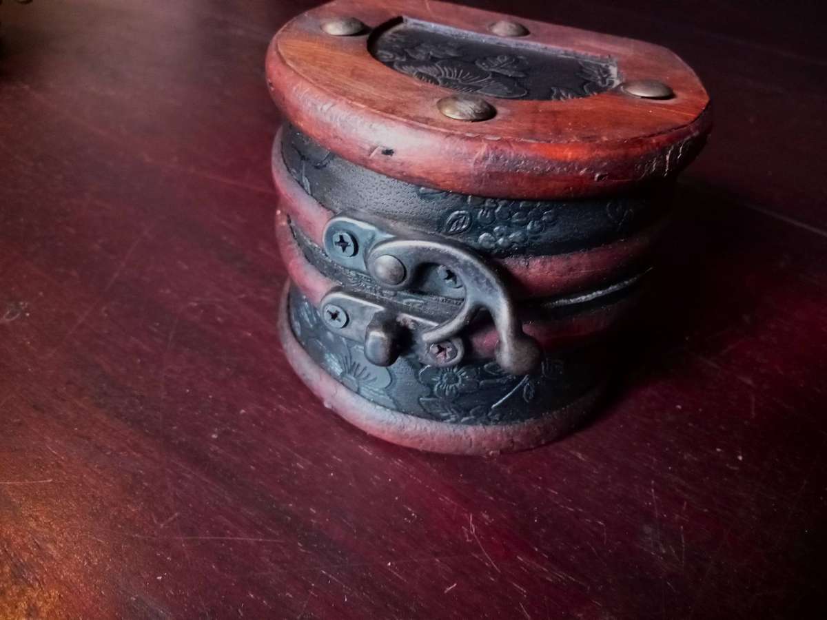 Collection of Various Vintage Africana items With Both Decorative  and Functional Use