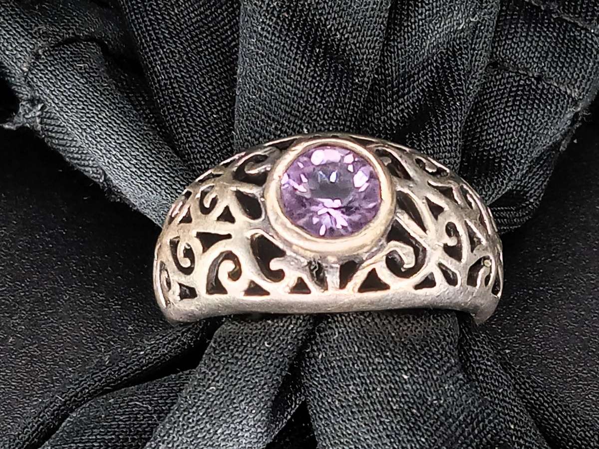 Vintage!!! Sterling Silver Arabesque Filigree Ring with Brilliant Cut, Bevel Set Amethyst