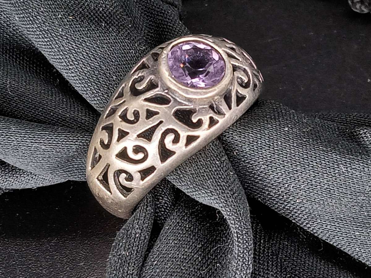 Vintage!!! Sterling Silver Arabesque Filigree Ring with Brilliant Cut, Bevel Set Amethyst