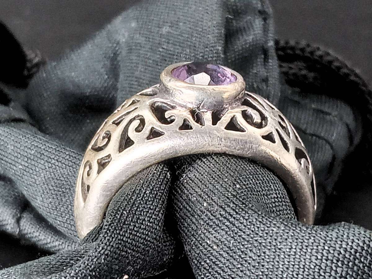 Vintage!!! Sterling Silver Arabesque Filigree Ring with Brilliant Cut, Bevel Set Amethyst