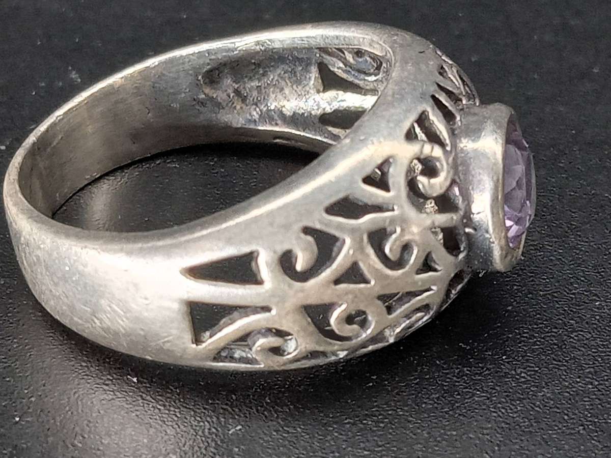 Vintage!!! Sterling Silver Arabesque Filigree Ring with Brilliant Cut, Bevel Set Amethyst