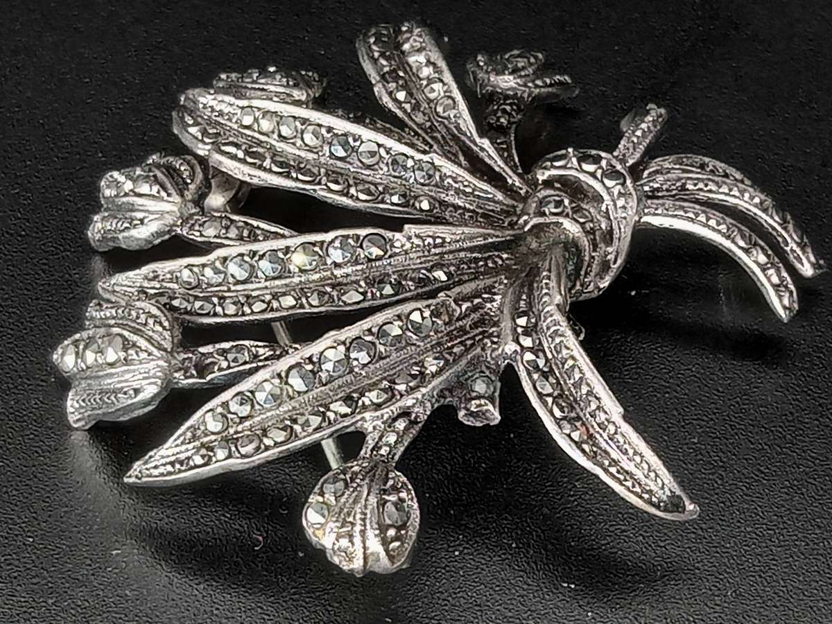 Vintage! Stunning Silver and Marcasite Statement Brooch with Tulip Bouquet Design