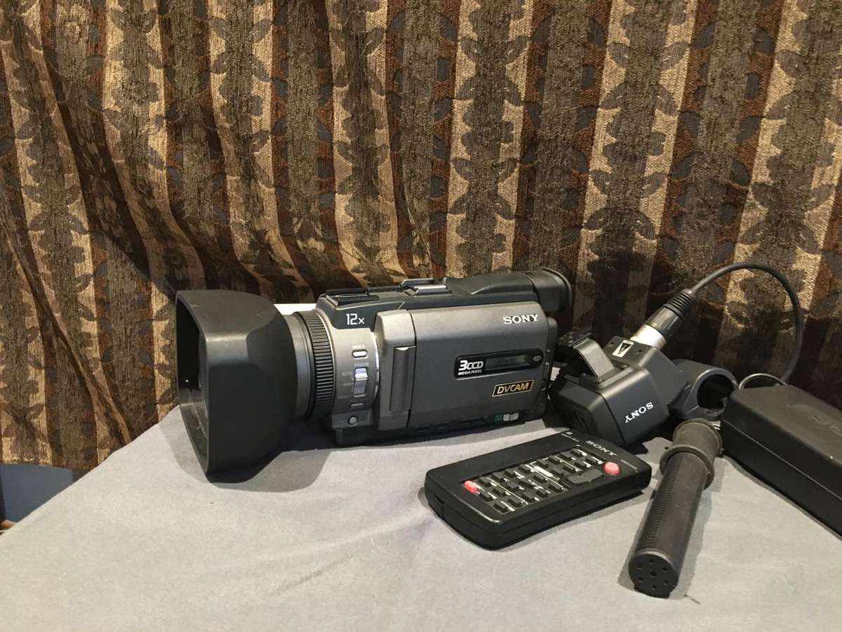 Sony DSR-PDX10 - MiniDV Video Camera