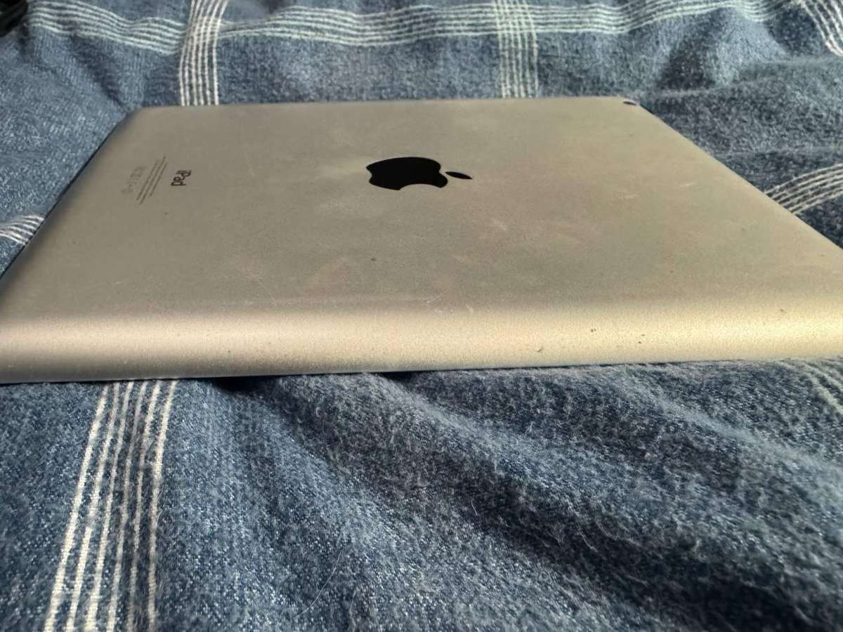 iPad A1458 Wi-Fi 16GB