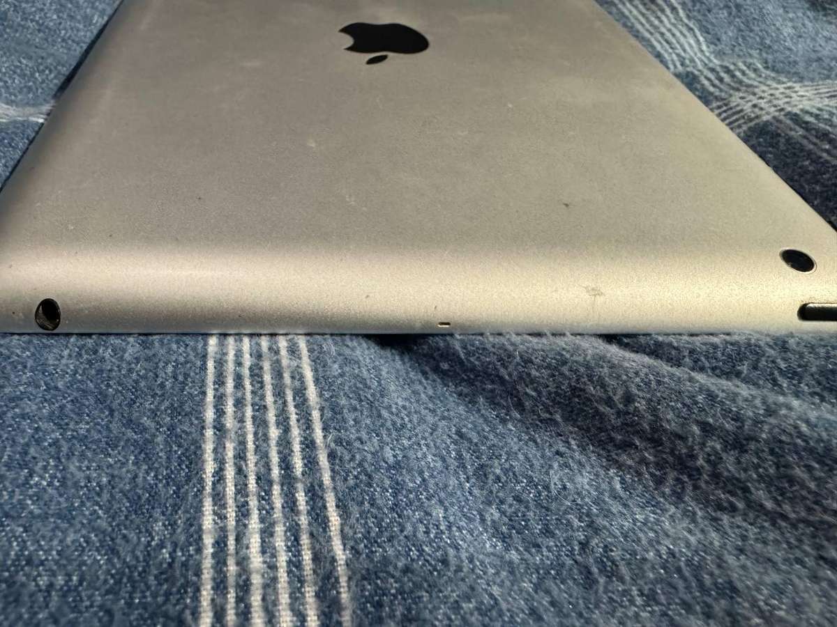 iPad A1458 Wi-Fi 16GB