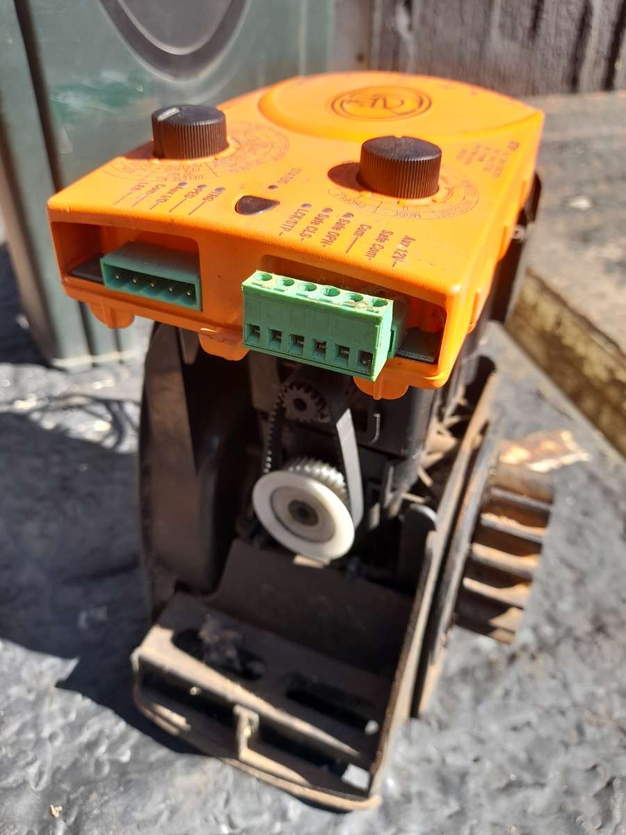 Centurion D2 Gate Motor