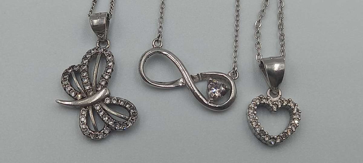 Beautiful Sterling Silver Necklaces Lot