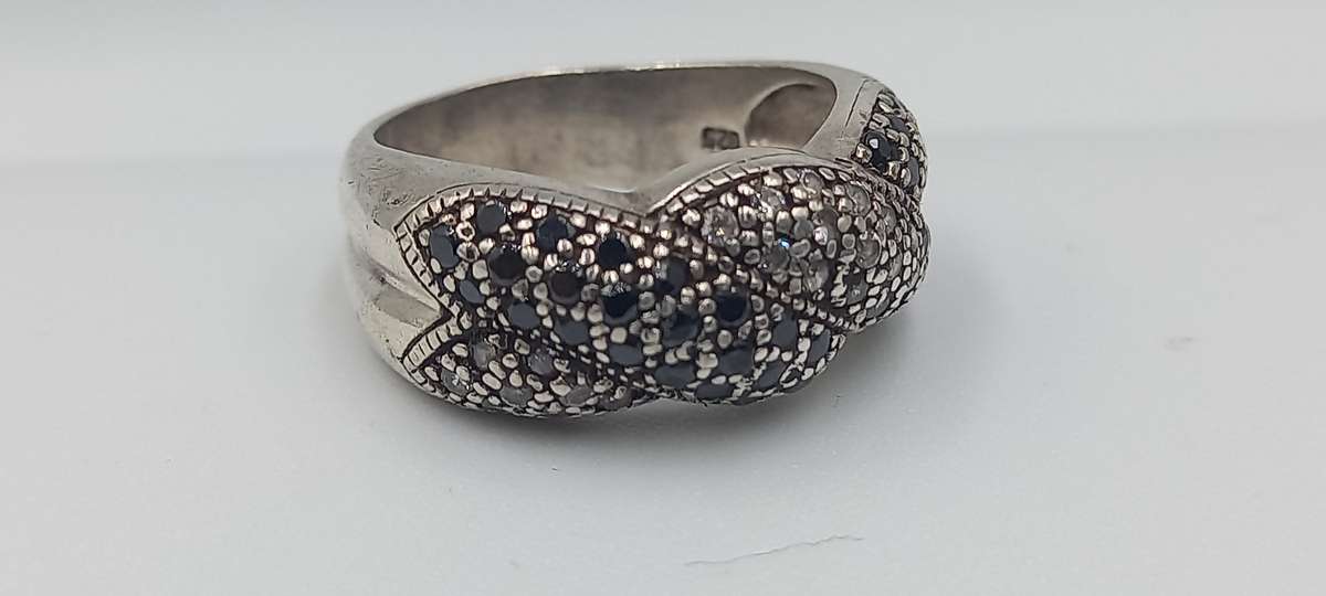 Beautiful Sterling Silver Ring
