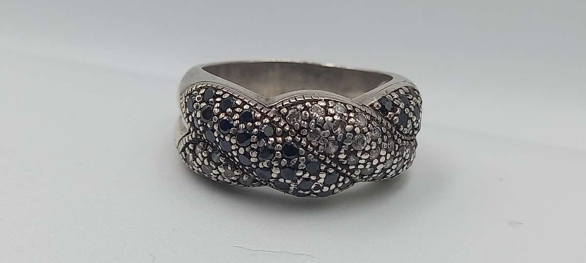 Beautiful Sterling Silver Ring