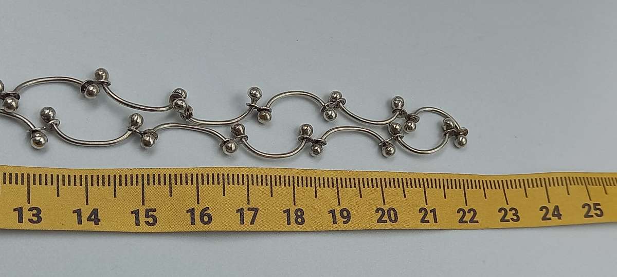 Funky Sterling Silver parabola shape link necklace