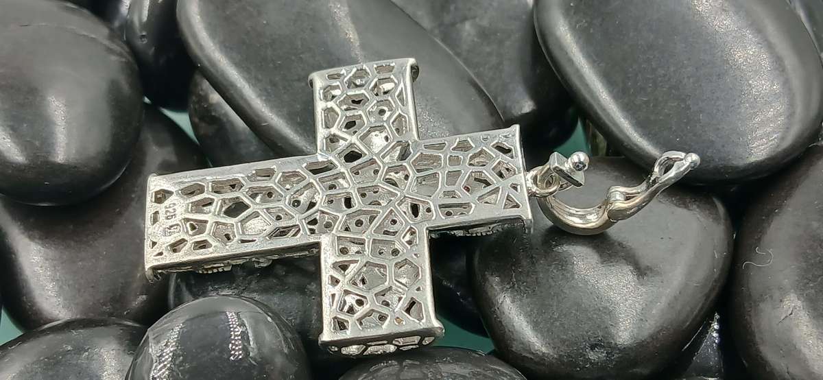 Beautiful Sterling Silver Cross