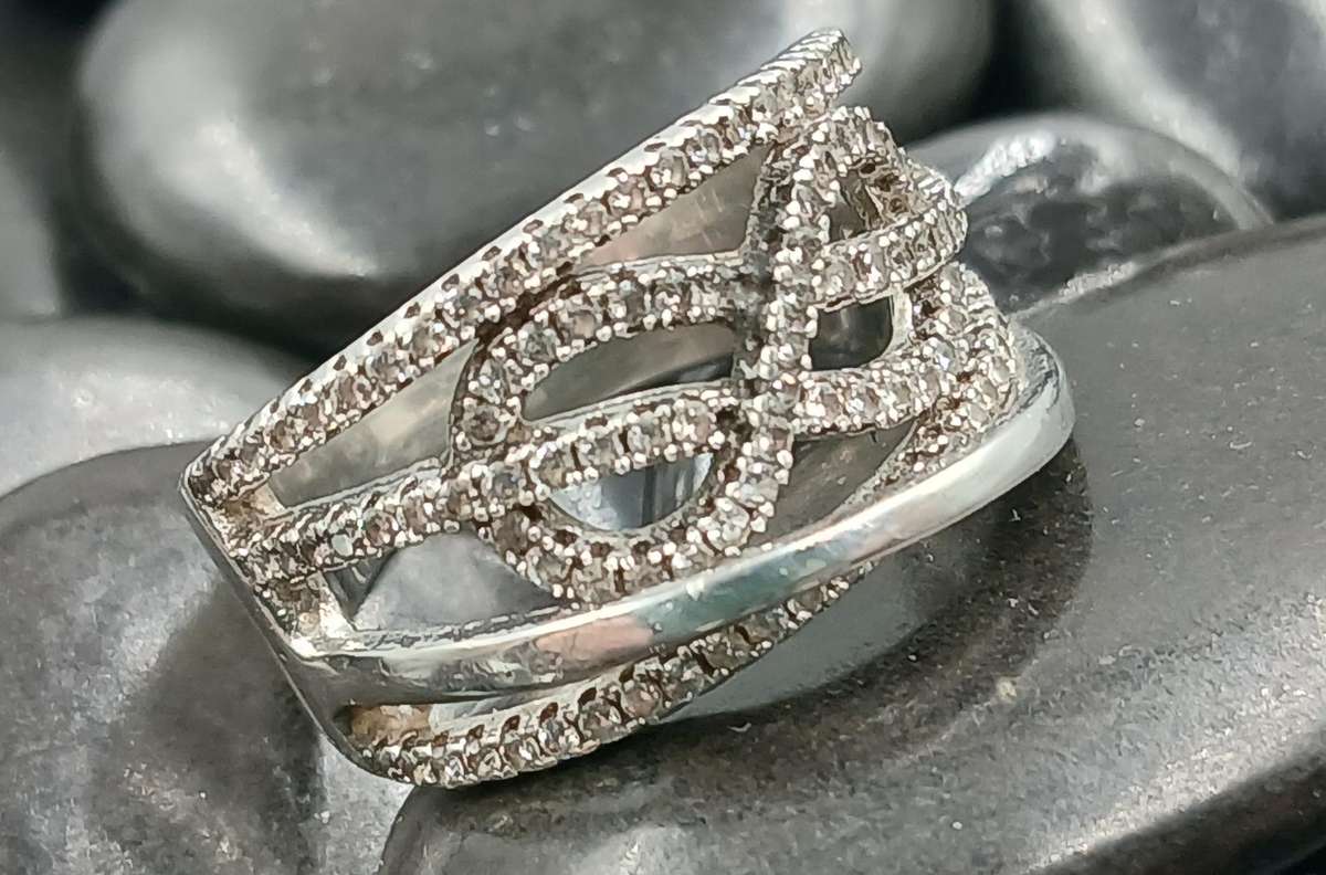 Beautiful Sterling Silver Ring