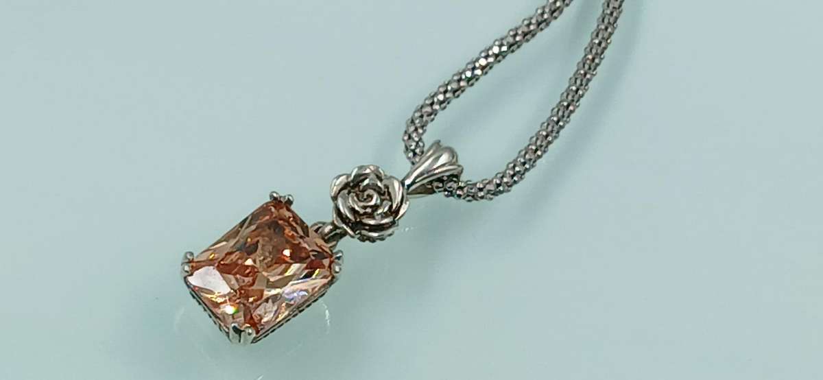 Beautiful Sterling Silver Jenna Clifford Necklace