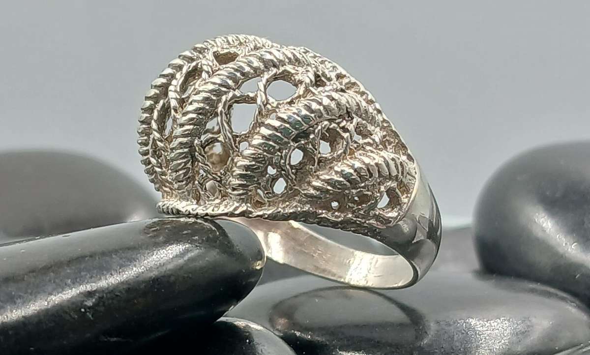 Beautiful Sterling Silver Ring
