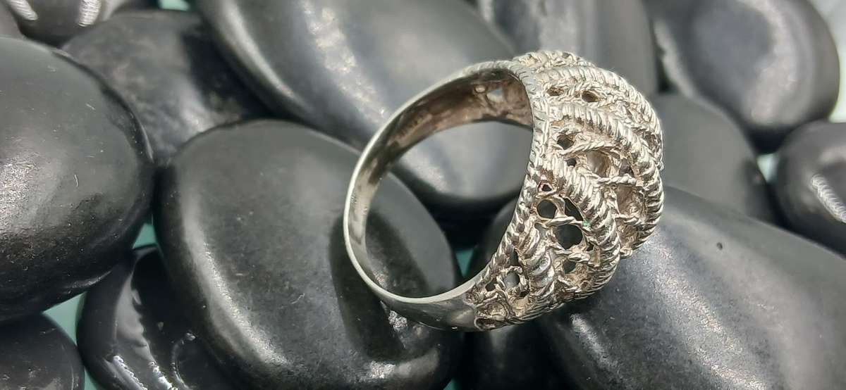 Beautiful Sterling Silver Ring