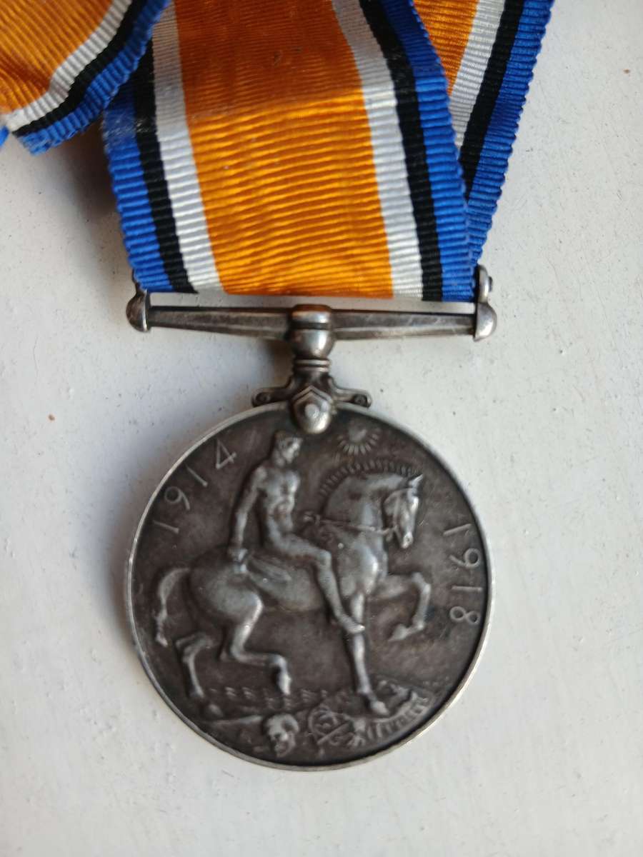 First World War:1914-1918 British War Medal to Lieut. E. L. Johnson R. A. F.