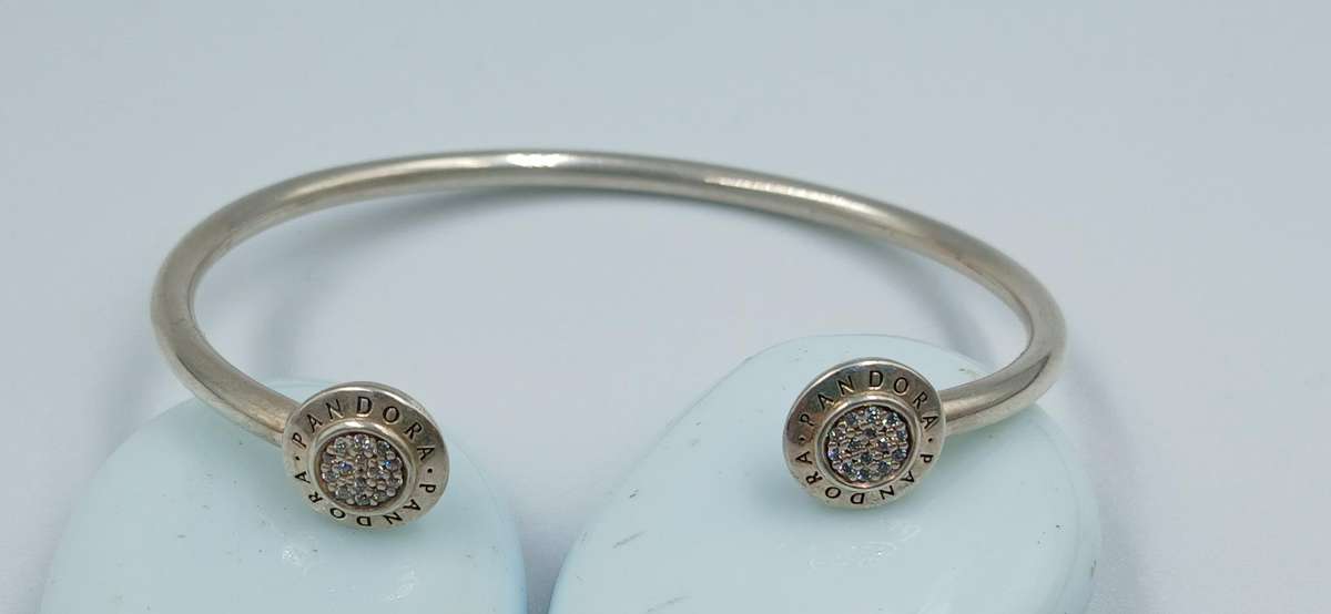 Pandora Bangle