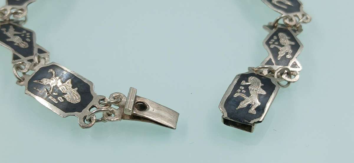 Vintage Siam Sterling Silver Bracelet