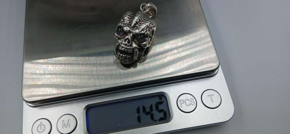 COOL Sterling Silver Skull Pendant