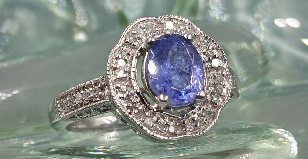 Stunning Sterling Silver Ring