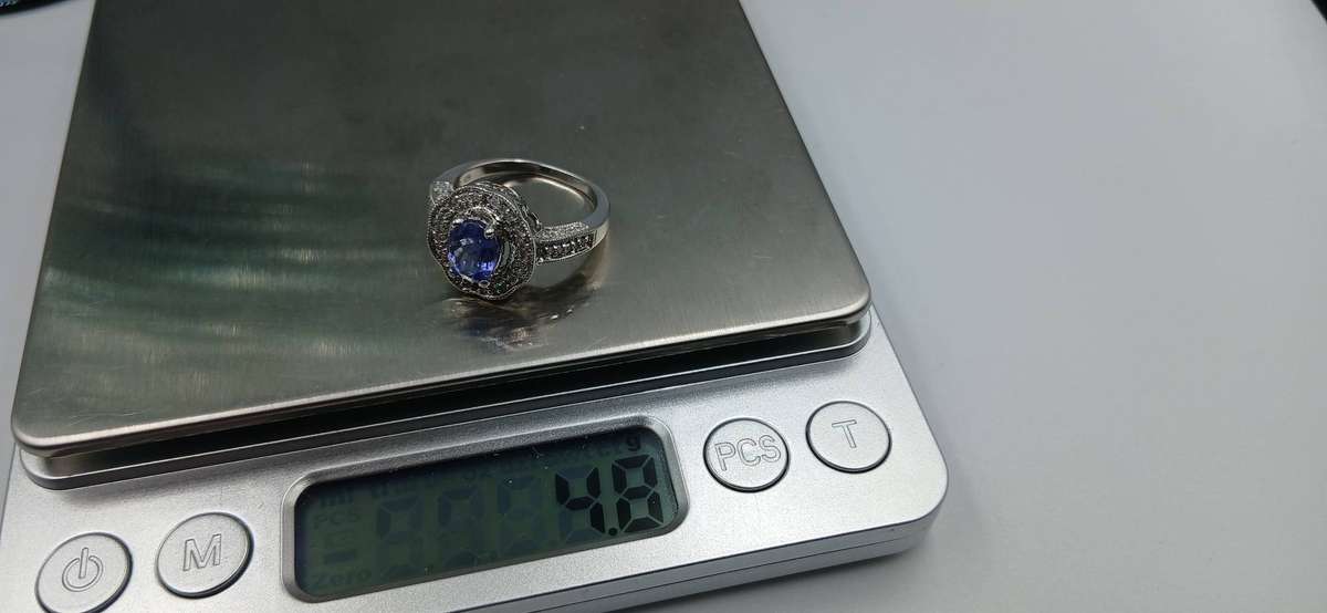 Stunning Sterling Silver Ring